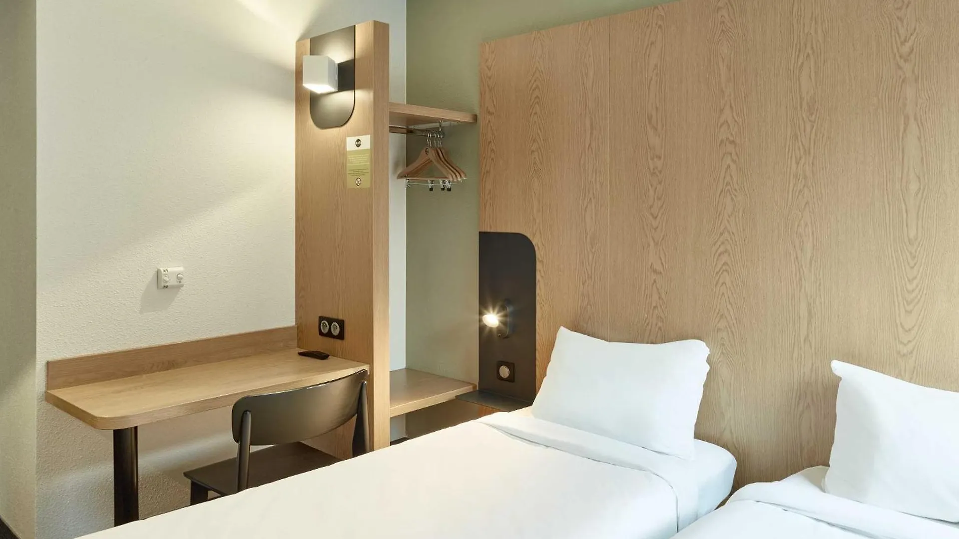 B&B HOTEL Orly Chevilly Marché International France