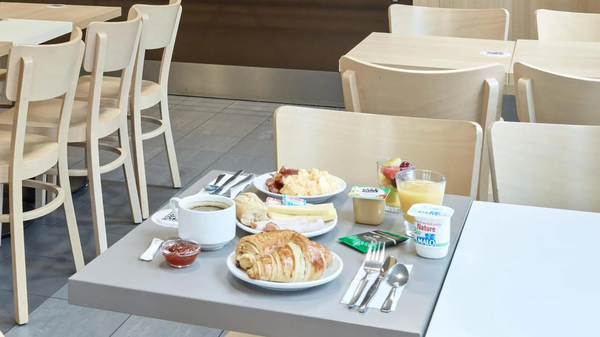 B&B HOTEL Orly Chevilly Marché International