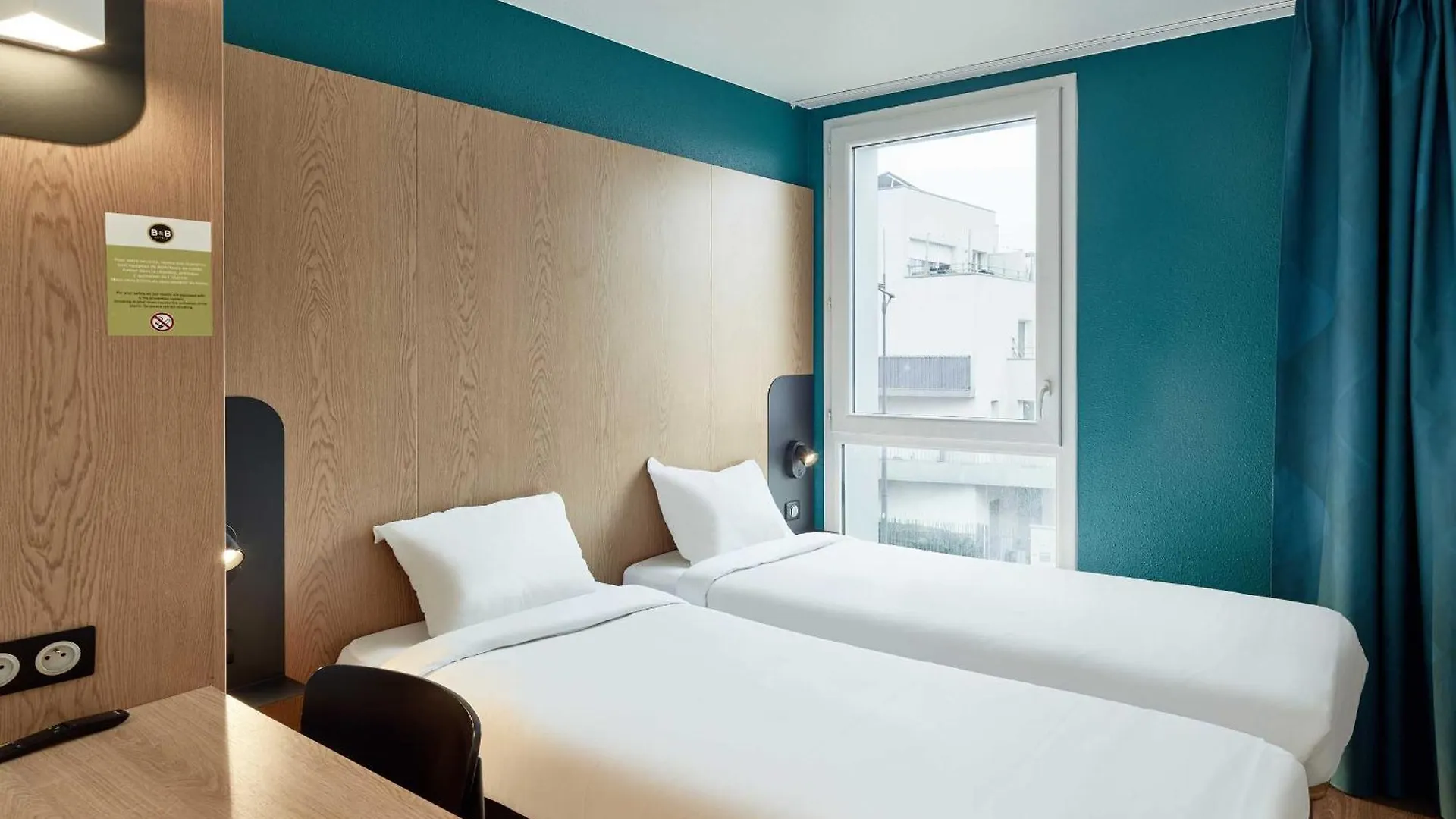 **  B&B HOTEL Orly Chevilly Marché International Francia